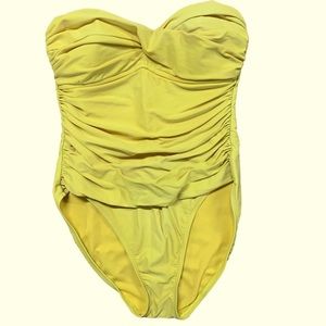 LA BLANCA ONE PIECE BATHING SUIT